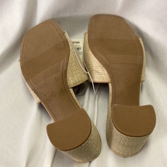 Arden Raffia Ornamented Block Heels with Memory Foam Insole - a new day - tan - Picture 7 of 7